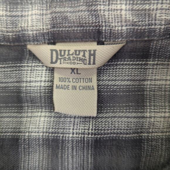 Duluth Trading Free Swinging Flannel Gray Plaid Button Down Women's Size XL - Picture 7 of 8